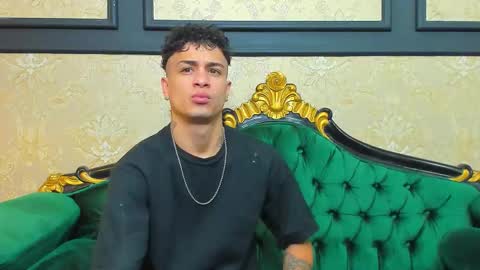 Chris online show from October 10, 11:26 am