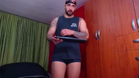 chriss_james online show from October 15, 2:41 am