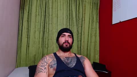 Snapshot of chriss_james chatting on February 23, 2:03 am chriss_james online show from February 23, 2:03 am
