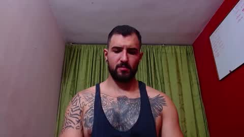 Snapshot of chriss_james chatting on February 5, 1:47 am chriss_james online show from February 5, 1:47 am
