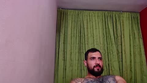 Snapshot of chriss_james chatting on February 21, 2:39 am chriss_james online show from February 21, 2:39 am