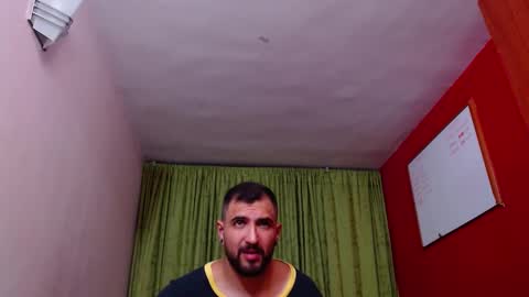 Snapshot of chriss_james chatting on January 29, 3:22 am chriss_james online show from January 29, 3:22 am