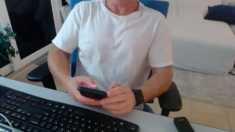 Michael USA online show from December 4, 3:13 am