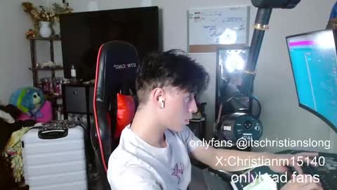 Snapshot of christianslong chatting on September 26, 11:57 pm christianslong online show from September 26, 11:57 pm