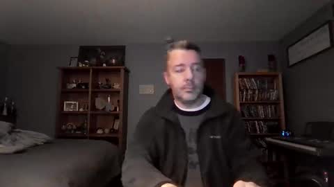 chrisw8121 online show from November 27, 10:46 pm