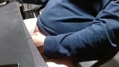 chubbyuncut5 online show from April 8, 4:02 am