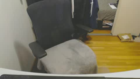 AstorYvr online show from October 23, 4:05 am