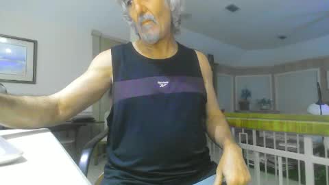 chuck354139 online show from March 11, 8:09 am