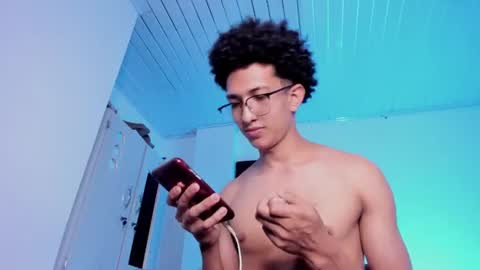 cj_davis1 online show from June 24, 4:15 am