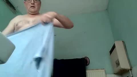 Snapshot of ckb54 chatting on January 5, 12:31 pm Ckb54 old online show from January 5, 12:31 pm