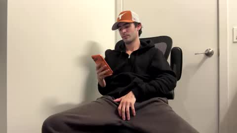 ckeefer96 online show from April 20, 10:34 pm