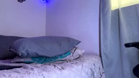 Clarentz bby online show from February 25, 6:20 pm