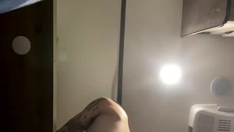 Snapshot of clarkshammer95 chatting on February 15, 9:49 am clarkshammer95 online show from February 15, 9:49 am