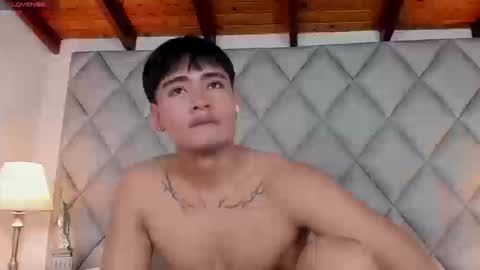 clement_reyes online show from November 20, 3:44 pm