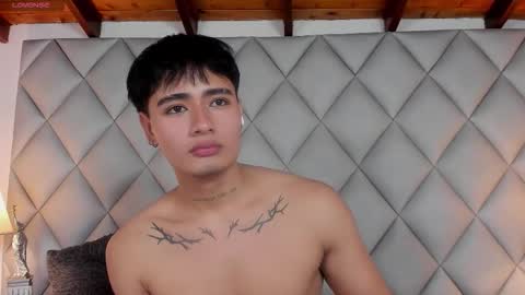 clement_reyes online show from November 21, 5:12 pm