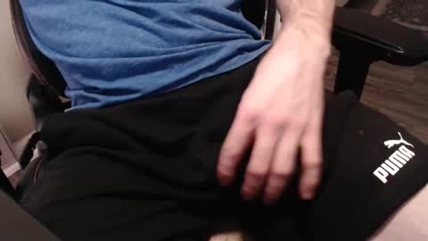 CliqueClique online show from February 1, 7:40 am