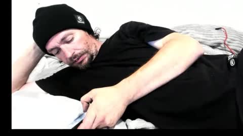 Snapshot of cloudyystarr666 chatting on October 4, 9:03 am cloudyystarr666 online show from October 4, 9:03 am