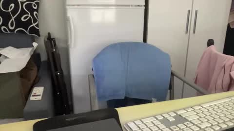 Coach Karl Porn Star Tip me all the way to my next trip online show from October 28, 12:29 pm