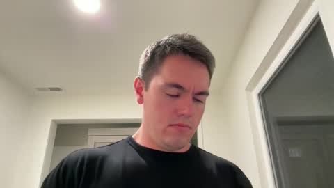 codycjsmth online show from November 25, 5:42 am