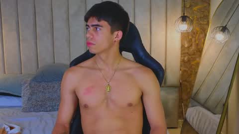 Cody Pipper online show from February 8, 3:08 am