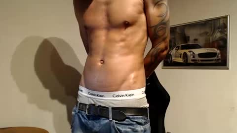 coitzzz online show from December 3, 3:18 am
