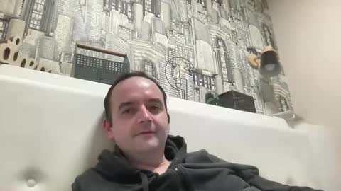 colambus83 online show from February 18, 6:27 pm