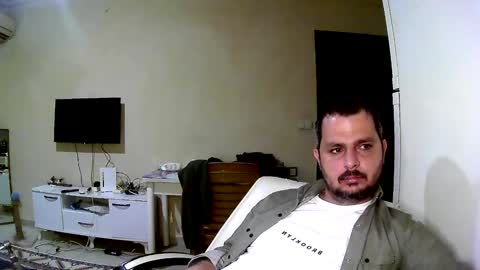 Snapshot of coldskull15 chatting on February 1, 5:37 pm coldskull15 online show from February 1, 5:37 pm