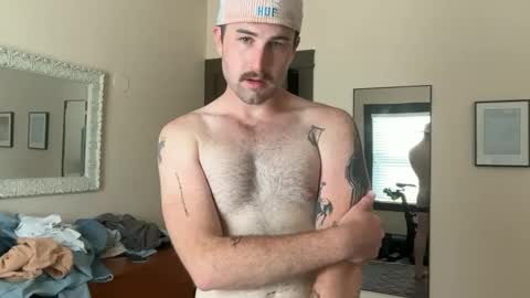 Snapshot of collegeboy417 chatting on September 22, 10:31 pm collegeboy417 online show from September 22, 10:31 pm