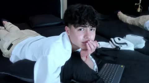 collinstone online show from November 13, 7:29 pm