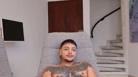 Jhoan online show from March 1, 10:53 pm