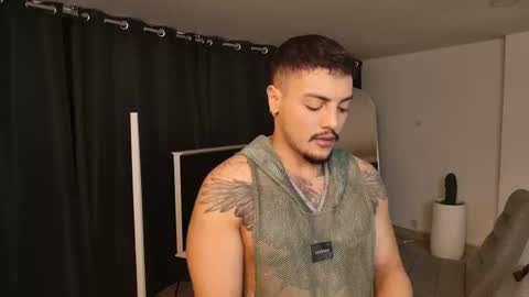 Jhoan online show from January 12, 5:22 am