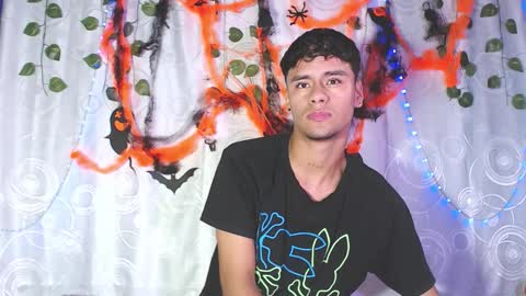 connor_michael online show from October 12, 8:47 pm