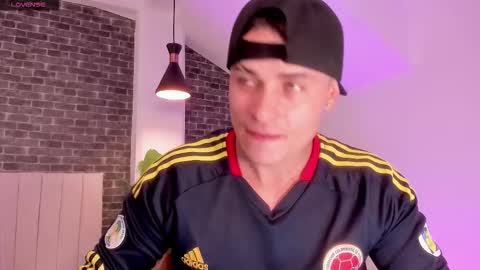 Connor Smith online show from March 10, 1:06 pm