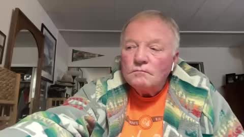 cookoosnest online show from December 19, 3:40 am