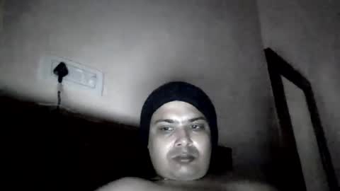 Snapshot of cool_breeze09 chatting on February 1, 2:05 am Cool Breeze09 online show from February 1, 2:05 am