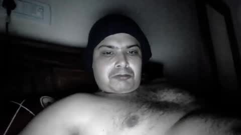Snapshot of cool_breeze09 chatting on January 17, 6:47 pm Cool Breeze09 online show from January 17, 6:47 pm