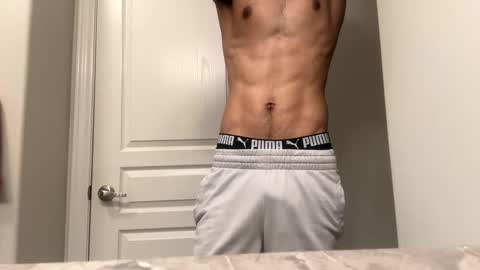 Snapshot of coolboy75289 chatting on February 1, 9:40 pm coolboy75289 online show from February 1, 9:40 pm