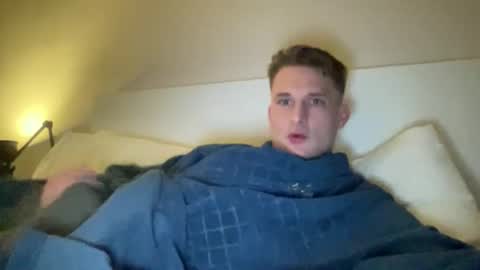 cor01 online show from March 5, 7:10 pm