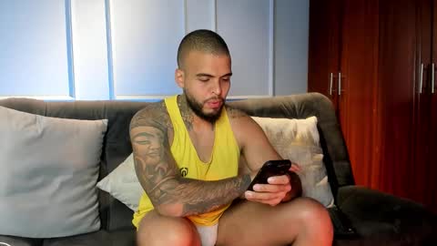 DaveMonsalve online show from October 20, 2:32 pm