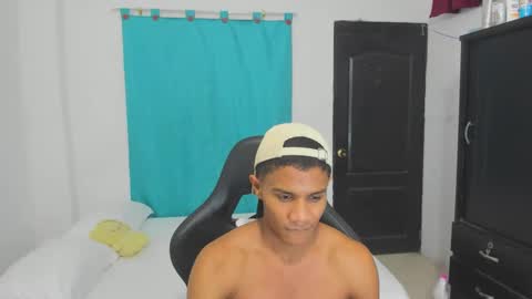 Ethan  online show from October 14, 1:01 am