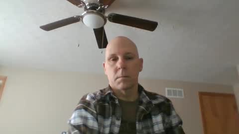 Snapshot of craven5 chatting on January 15, 2:46 pm craven5 online show from January 15, 2:46 pm