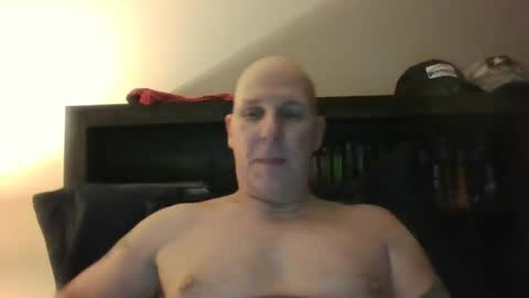 Snapshot of craven5 chatting on December 9, 11:51 pm craven5 online show from December 9, 11:51 pm
