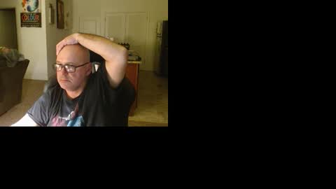 Crazy Beyond Cute online show from December 19, 9:28 am