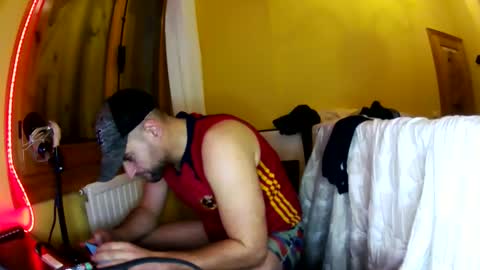 crazyboy44412345 online show from November 21, 6:12 am