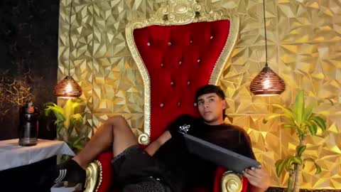 Snapshot of crh58_ chatting on September 19, 12:13 am crh58_ online show from September 19, 12:13 am