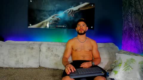 Snapshot of crhistian1_ chatting on February 1, 1:34 am CRHISTIAN online show from February 1, 1:34 am