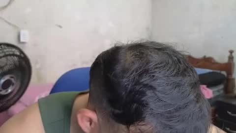 Snapshot of cris_simons chatting on February 16, 9:48 pm cris_simons online show from February 16, 9:48 pm