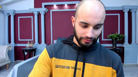 Cristobal Alzate online show from December 10, 11:00 am
