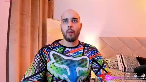 Cristobal Alzate online show from October 7, 1:32 am