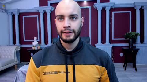 Cristobal Alzate online show from February 7, 11:01 am